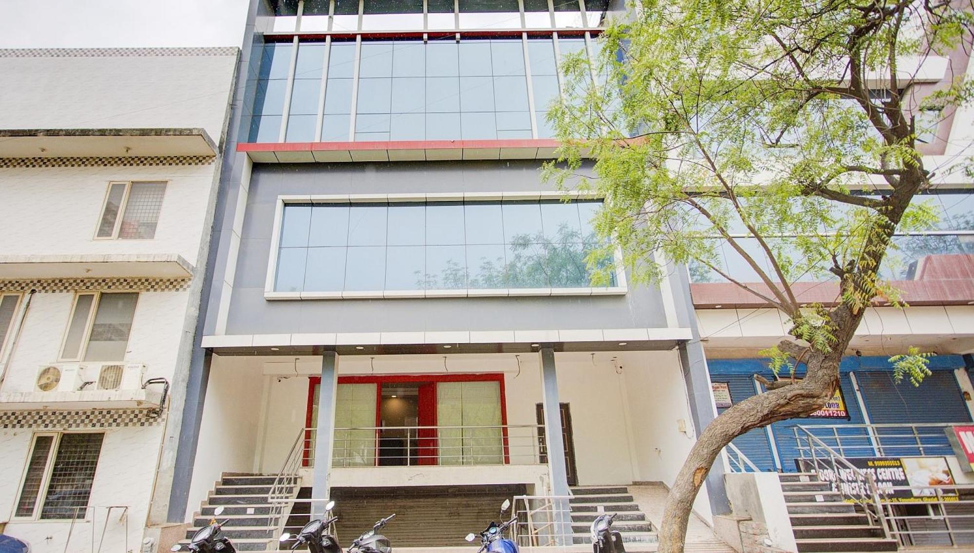 Townhouse Townhouse Atal Chowk Indirapuram Ghaziabad Exterior photo